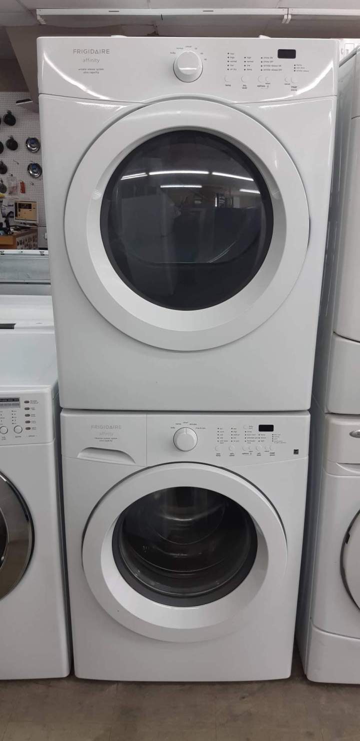 Stacked Washer-Dryer Unit Montreal