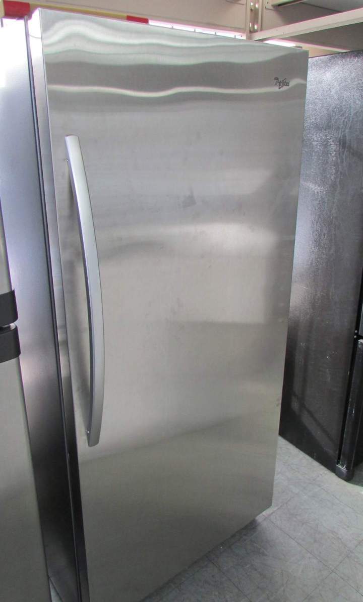 Reconditioned Gray Refrigerator Montreal
